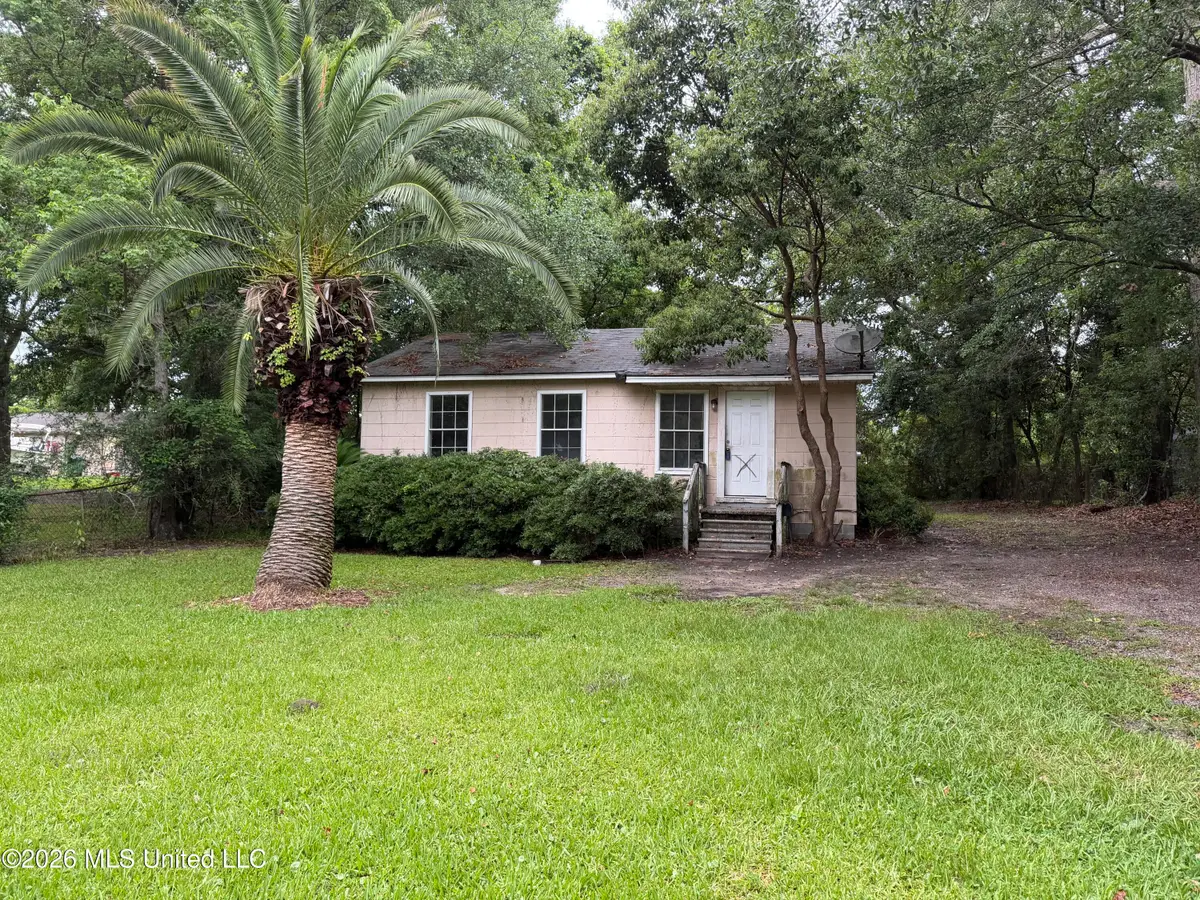 1209 Polk Avenue, Pascagoula, MS 39567 - #1