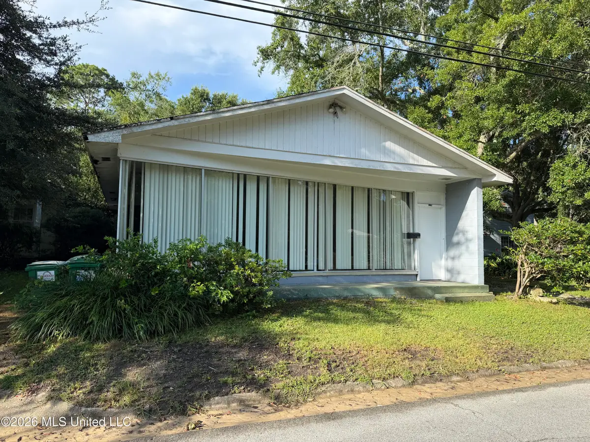 1310 Polk Avenue, Pascagoula, MS 39567 - #1