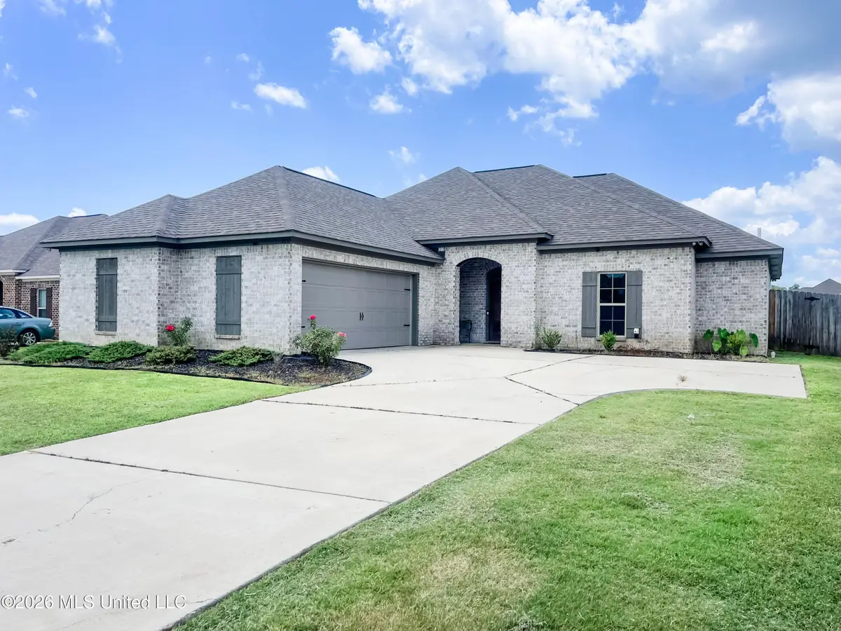 201 Chartleigh Circle, Canton, MS 39046 - #1