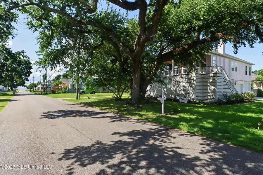 402 S Nicholson Avenue, Long Beach, MS 39560 - #2