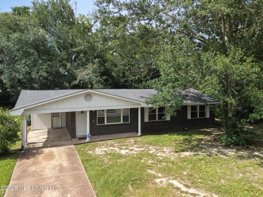 2517 Ridgewood Road, Ocean Springs, MS 39564 - #2