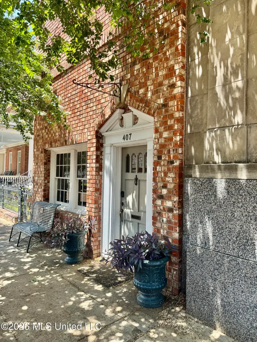407 Franklin Street, Natchez, MS 39120 - #3