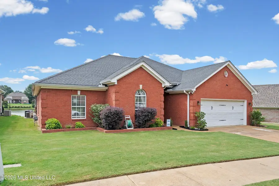 1211 E Cross Creek Drive, Hernando, MS 38632 - #2