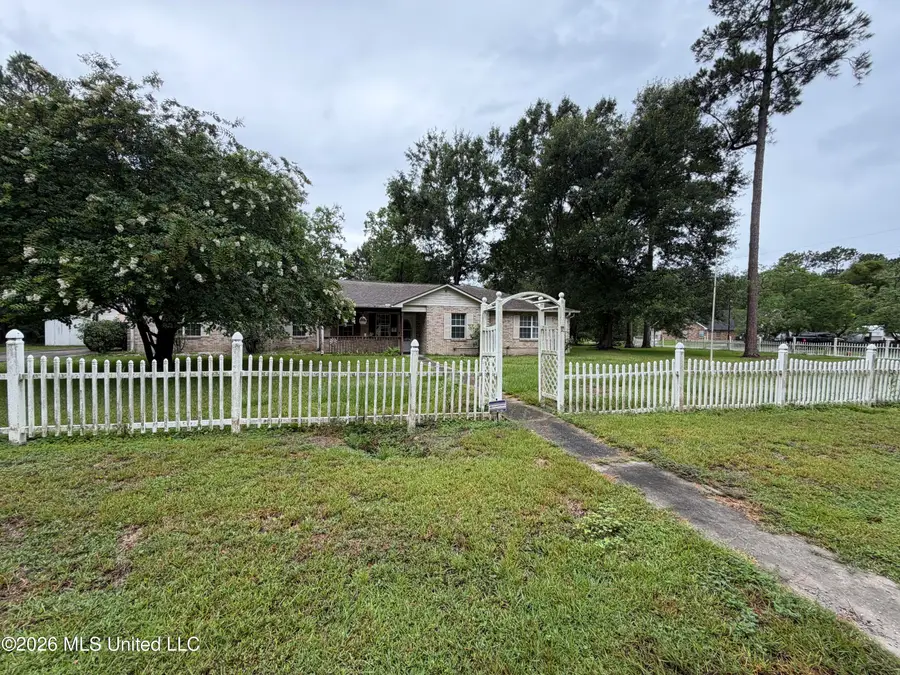 6173 W Adams Street, Bay Saint Louis, MS 39520 - #2
