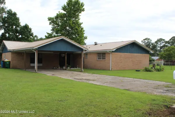 8517 Greenfields Road, Moss Point, MS 39562