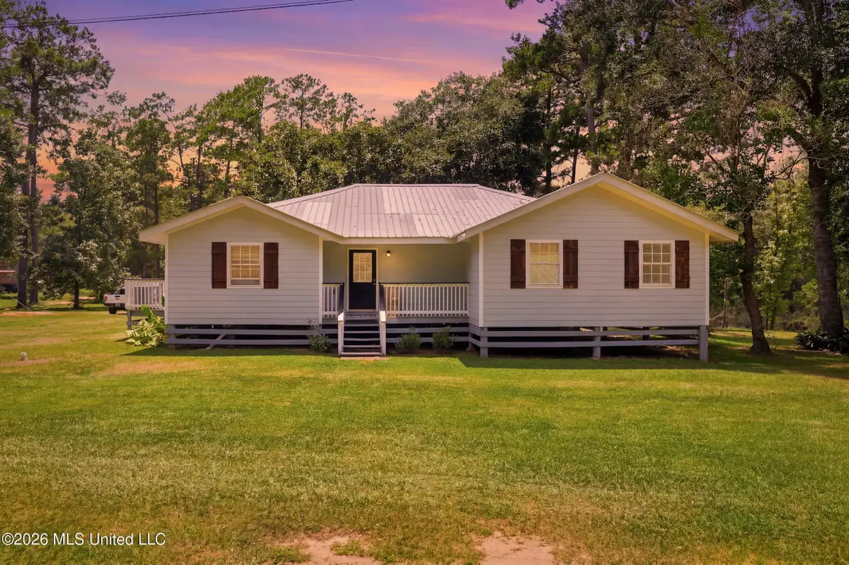 26 2nd Street, Poplarville, MS 39470 - #1