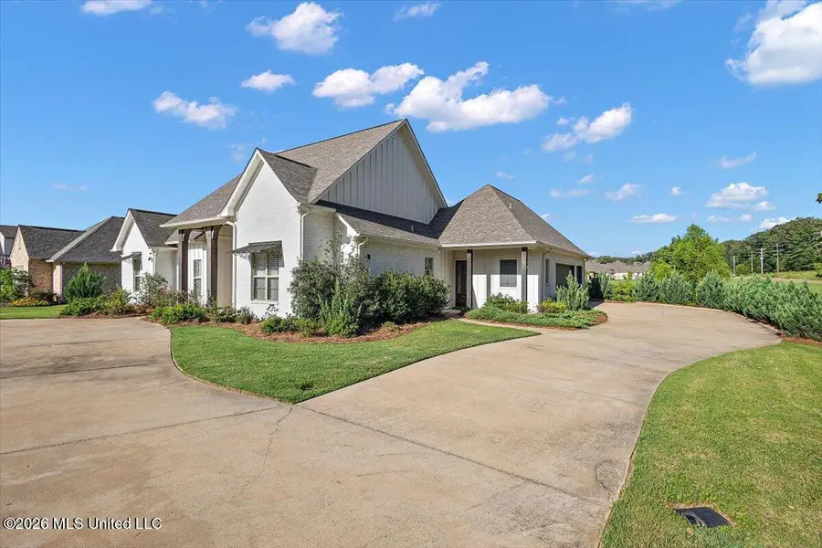 100 Camden Lake Drive, Madison, MS 39110 - #2