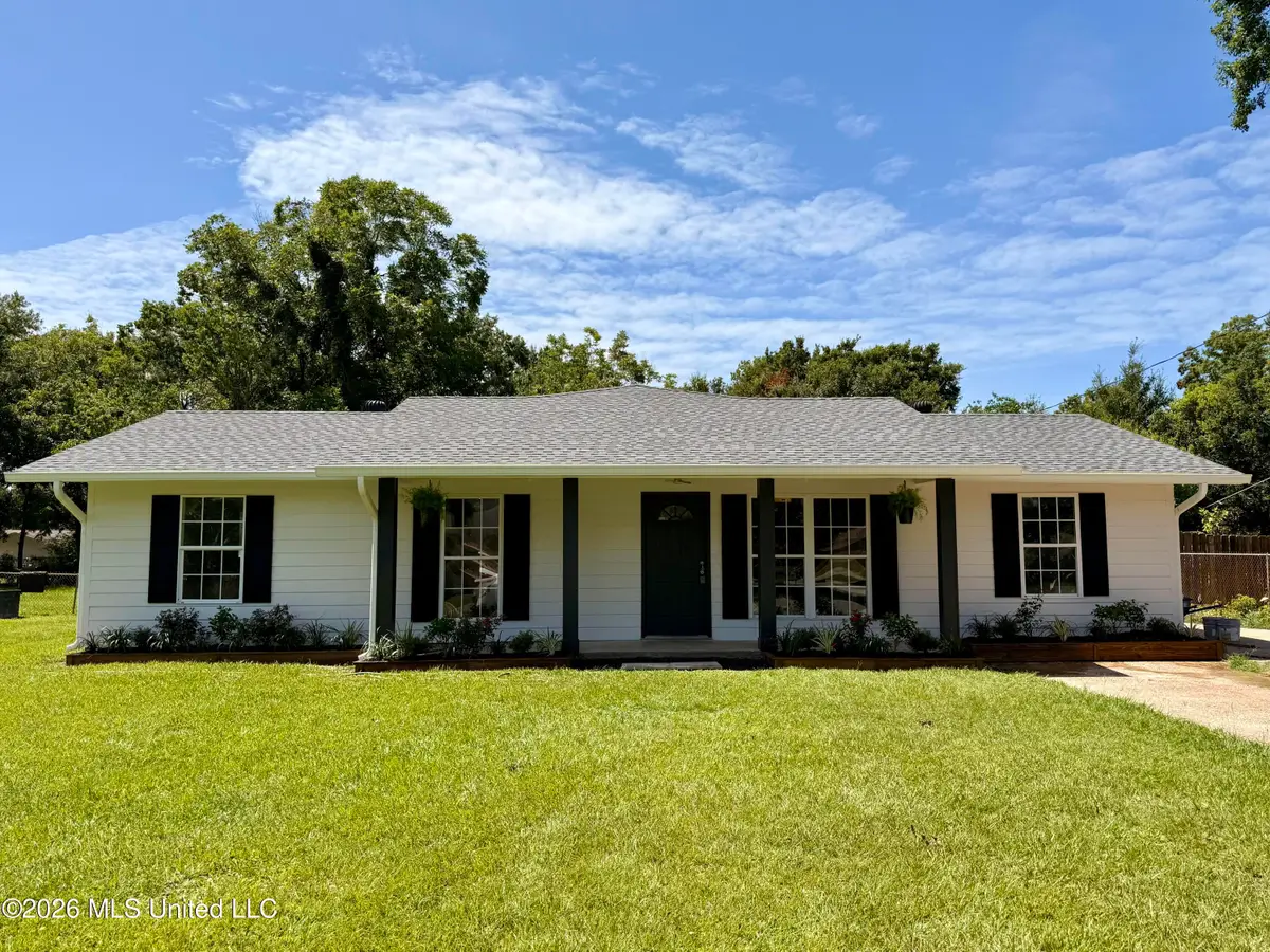 4802 Legare Avenue, Pascagoula, MS 39581 - #1