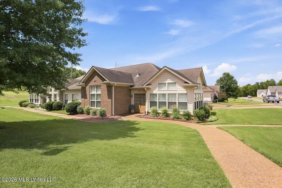 2690 E Starlanding Road, Southaven, MS 38672 - #2