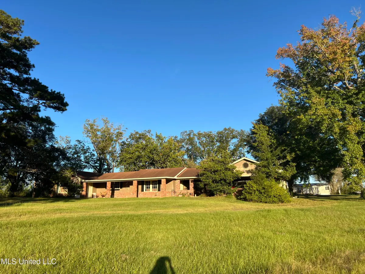2066 S 569 Highway, Liberty, MS 39645 - #1
