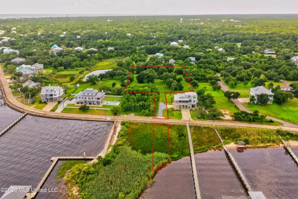 1360 N Beach Boulevard, Bay Saint Louis, MS 39520