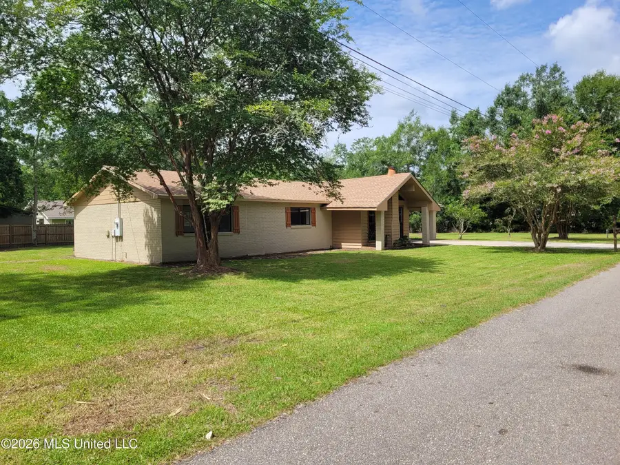 225 Trout Street, Waveland, MS 39576 - #2