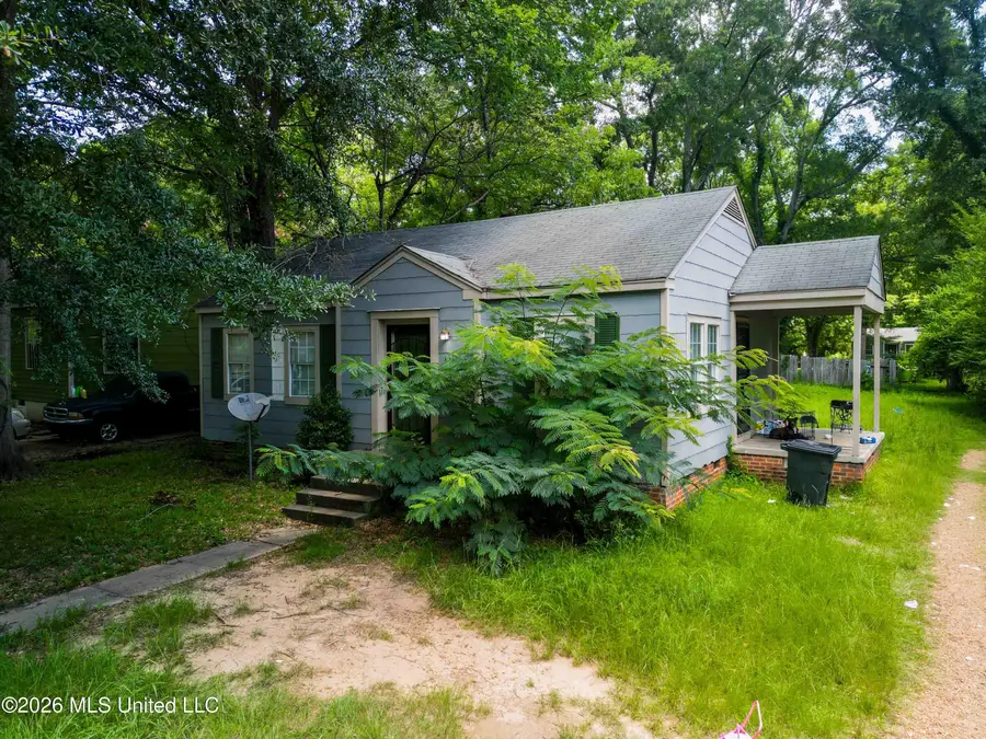131 Carolyn Avenue, Jackson, MS 39209 - #2