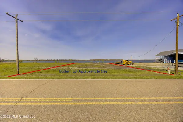 2414 Eagle Lake Shore Road, Vicksburg, MS 39183