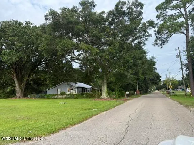 3029 N Highland Avenue, Diberville, MS 39540 - #3