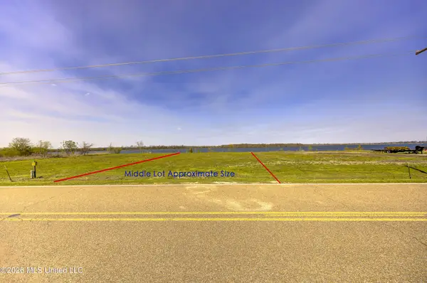 2416 Eagle Lake Shore Road, Vicksburg, MS 39183