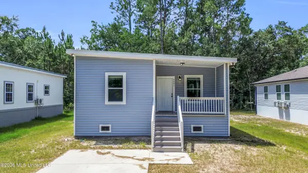 6091 E Adams, Bay Saint Louis, MS 39520
