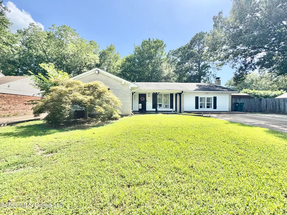 8201 Canterbury Drive, Southaven, MS 38671 - #1
