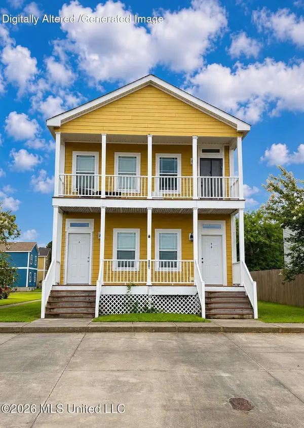2401 Esplanade Street, Ocean Springs, MS 39564