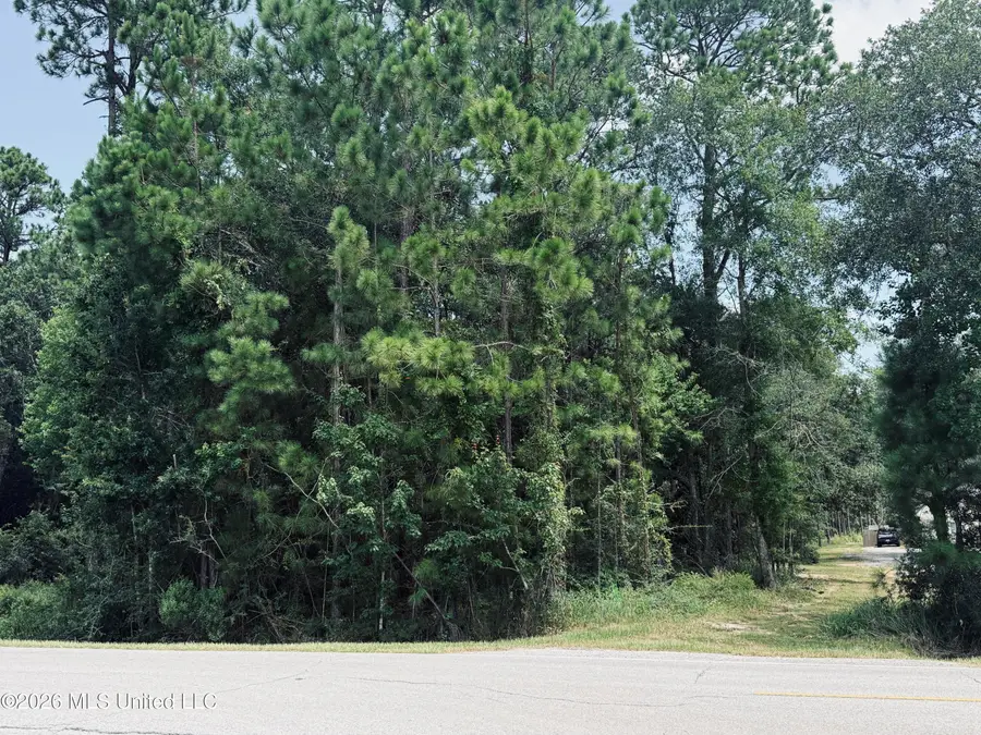 000 Old Spanish Trail, Ocean Springs, MS 39564 - #2