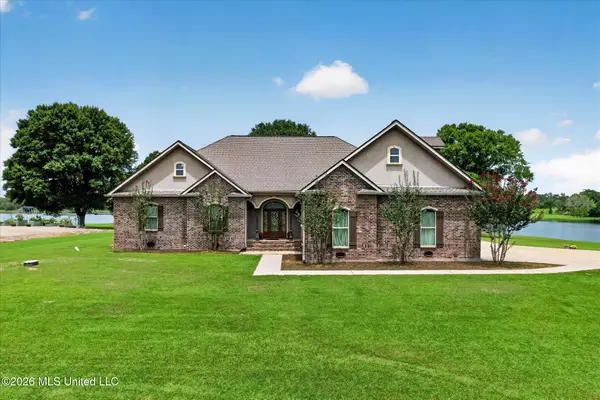 6 Lunker Lane, Poplarville, MS 39470