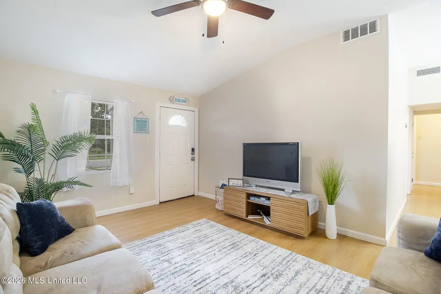 492 Central Avenue, Gulfport, MS 39507 - #2
