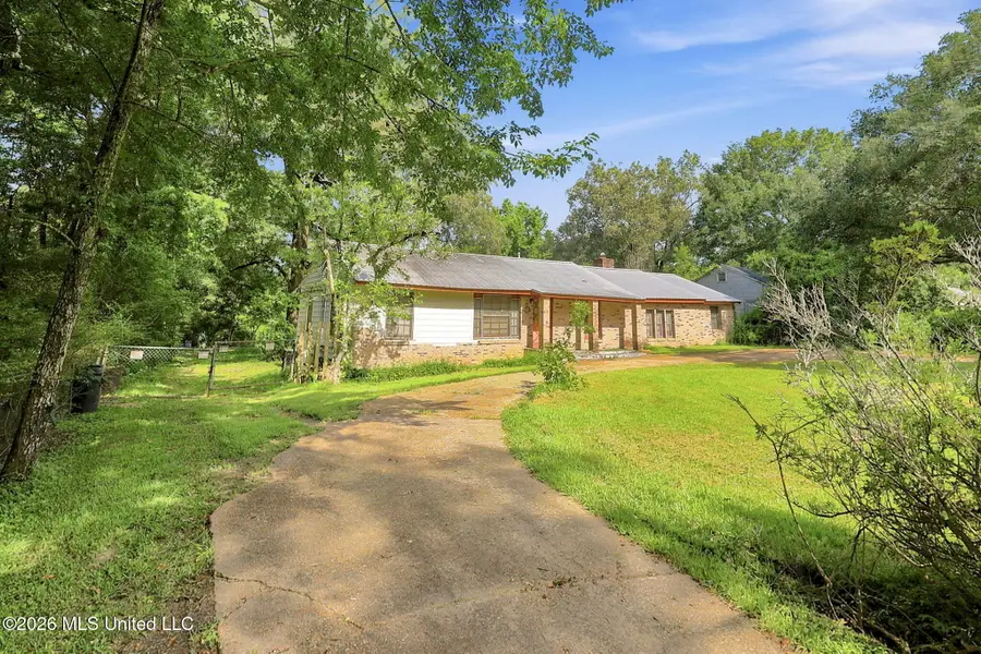 3887 Forest Hill Road, Jackson, MS 39212 - #2
