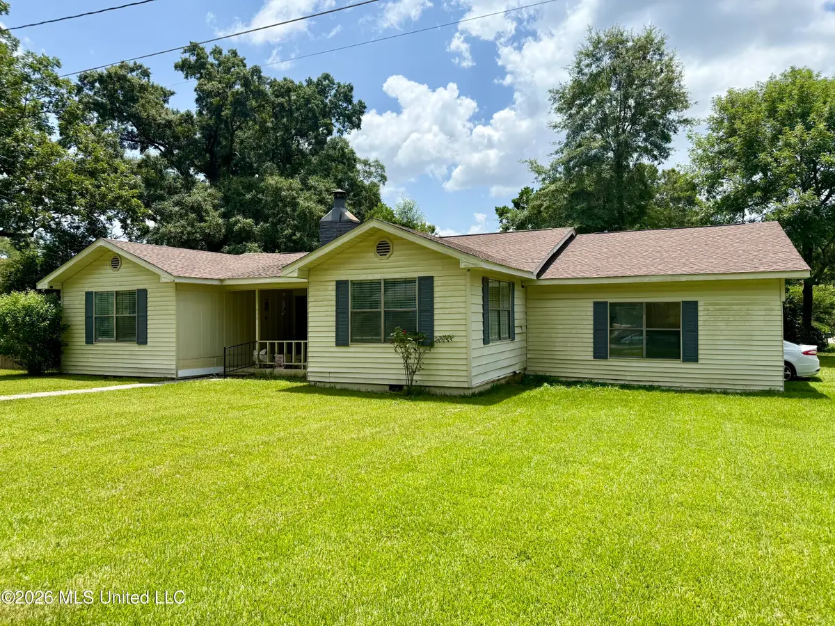 530 James Avenue, Wiggins, MS 39577 - #1