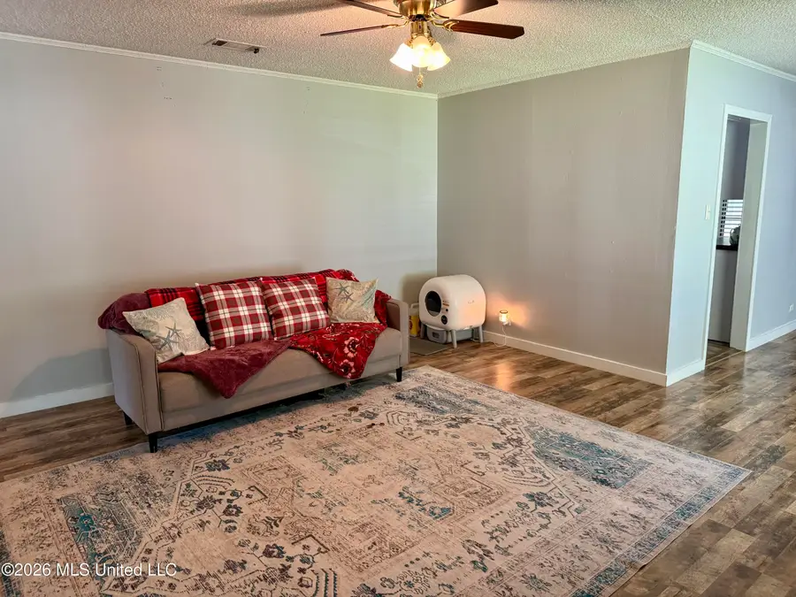 530 James Avenue, Wiggins, MS 39577 - #3