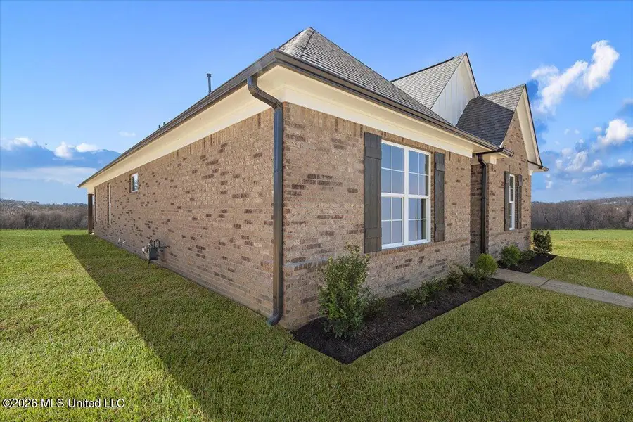 457 Sunflower Street, Nesbit, MS 38651 - #2