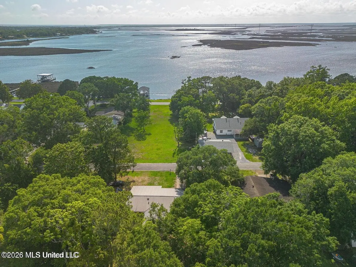 5206 Fern Street, Pascagoula, MS 39567 - #1