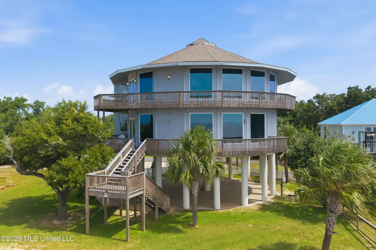 6017 W Belle Fontaine Drive, Ocean Springs, MS 39564 - #1