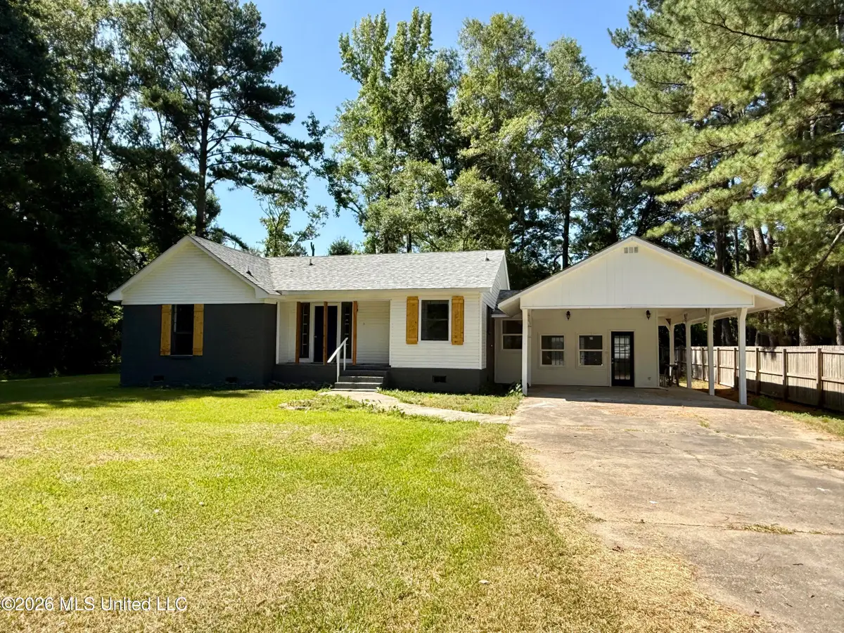 912 River Road Est, Taylorsville, MS 39168 - #1