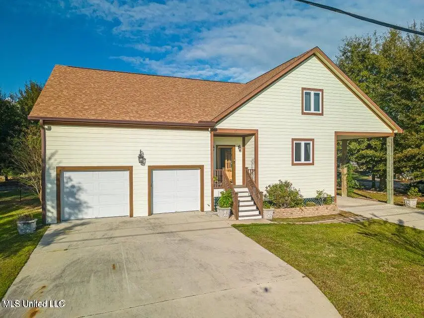 13 Chantilly Terrace, Bay Saint Louis, MS 39520 - #2