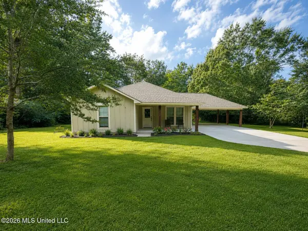 10121 Islewood Drive, Vancleave, MS 39565