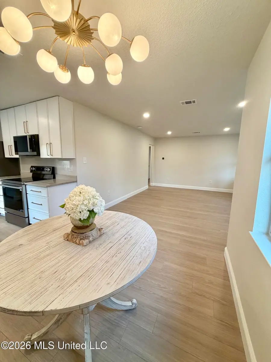 1803 Parsley Avenue, Pascagoula, MS 39567 - #3