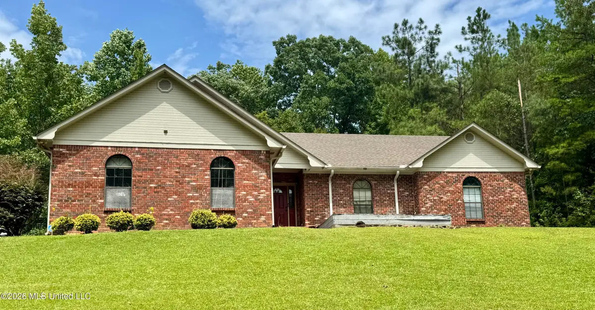 174 White Oak Drive, Grenada, MS 38901 - #1