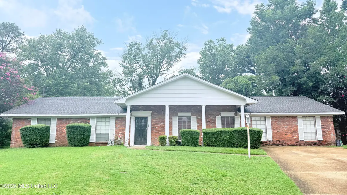 8185 Barclay Cove, Southaven, MS 38671 - #1