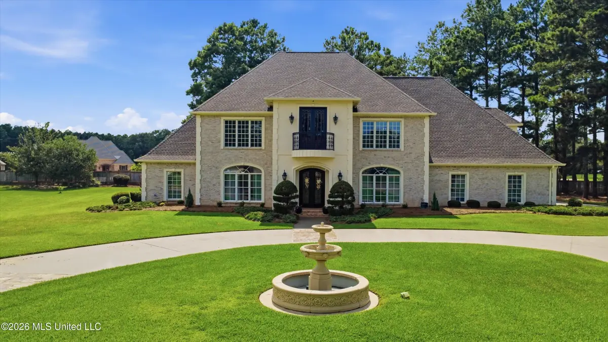 301 Pinehurst Circle, Ridgeland, MS 39157 - #1