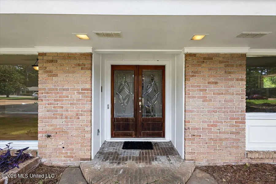 640 Briarwood Drive, Jackson, MS 39211 - #2