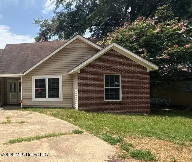 911 Edwards Street, Leland, MS 38756 - #1