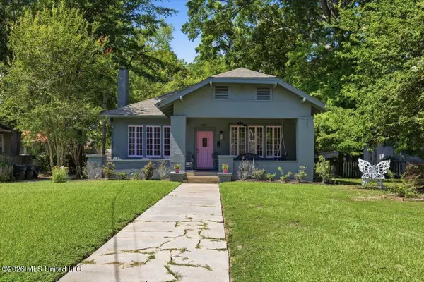 211 E Center Street, Canton, MS 39046