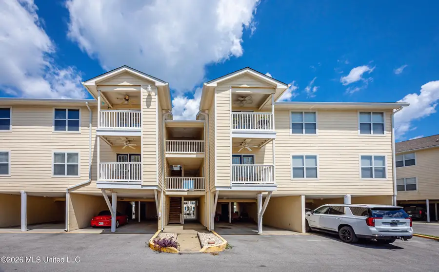 2421 Beachview Drive, Ocean Springs, MS 39564 - #2