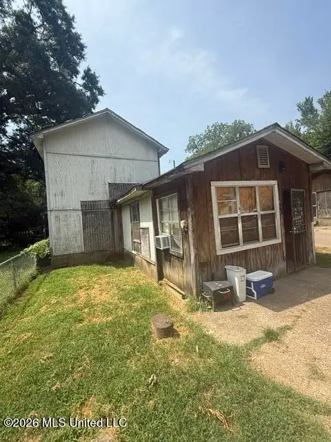 413 Boone Street, Grenada, MS 38901 - #1