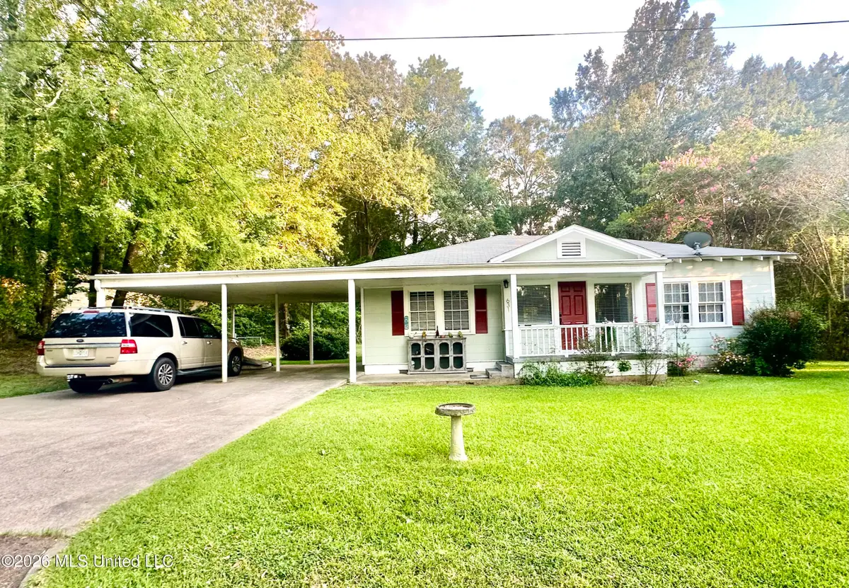 631 W Chickasaw Street, Brookhaven, MS 39601 - #1