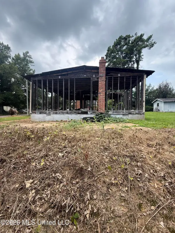 470 Coopwood Dr. Drive, Holly Springs, MS 38635