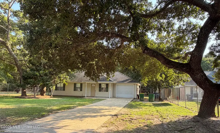 1333 Oak Street, Ocean Springs, MS 39564 - #3