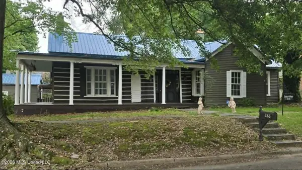 265 E Falconer Avenue, Holly Springs, MS 38635