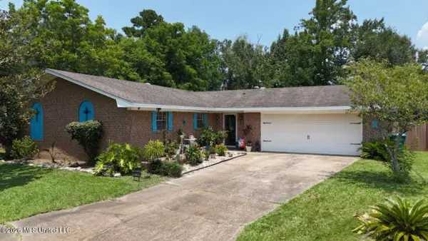 15214 Hamilton Street, Gulfport, MS 39503