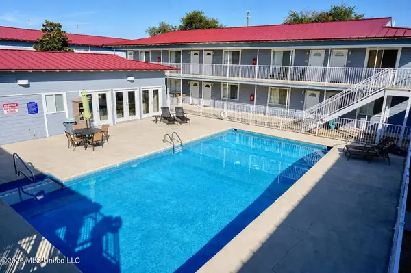 1664 Beach Boulevard, Biloxi, MS 39531